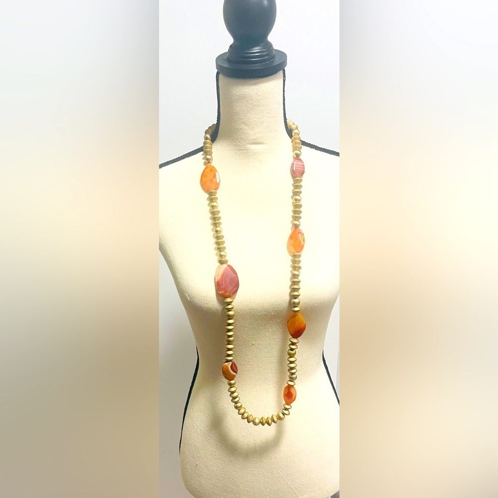 NWT Chico’s Convertible Agate Necklace